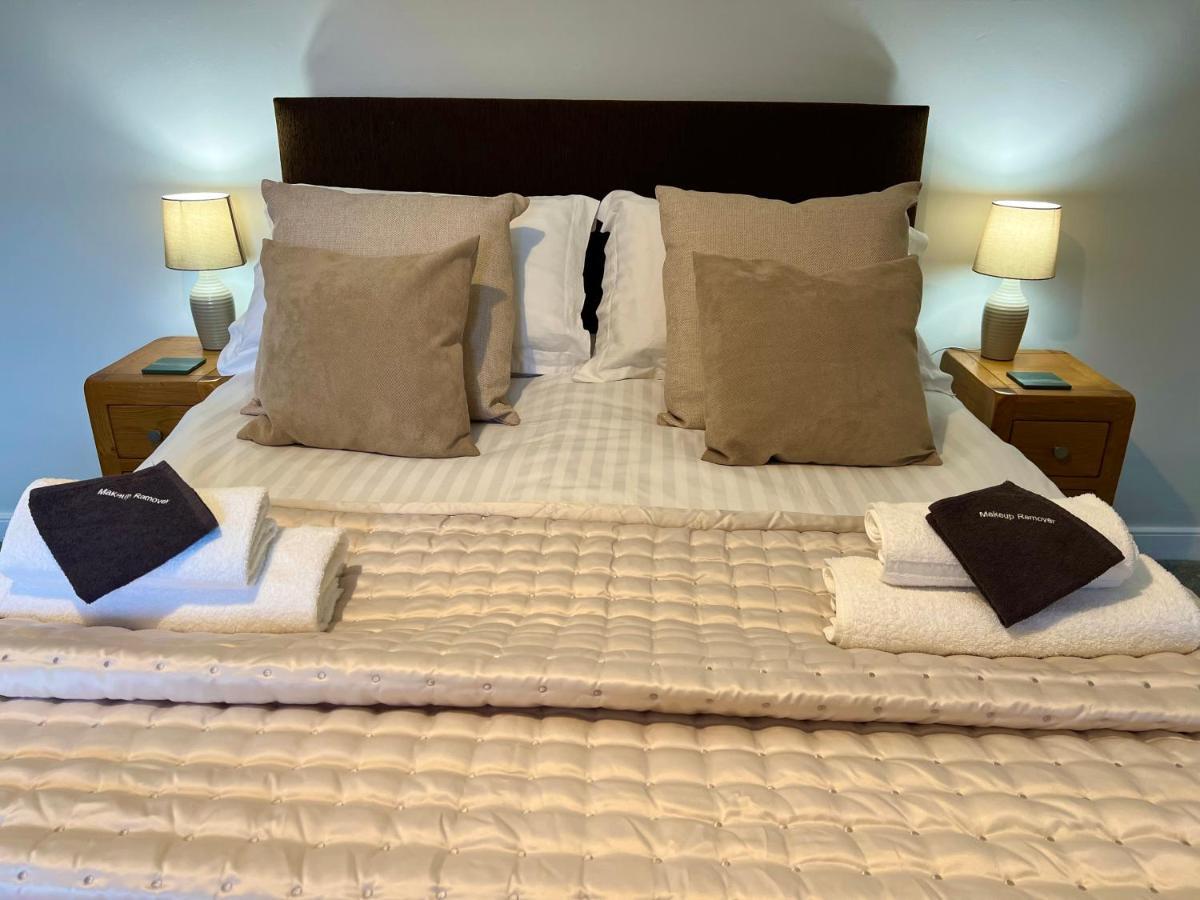 Dolly Waggon Guest House Кесвік Екстер'єр фото