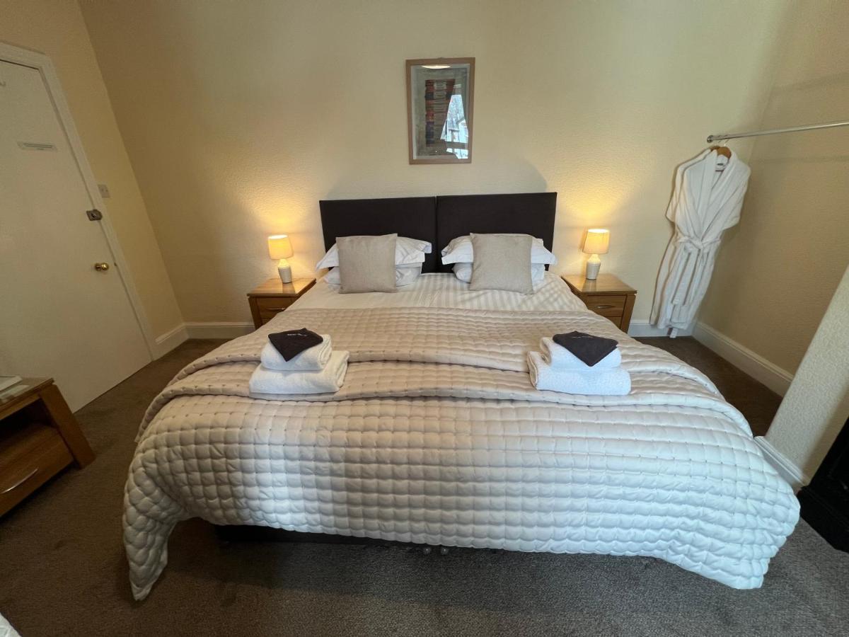 Dolly Waggon Guest House Кесвік Екстер'єр фото